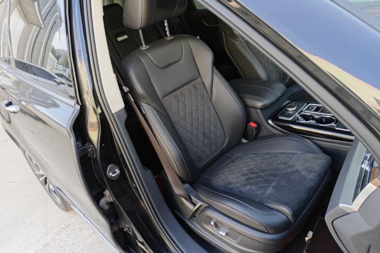 Used Hongqi HS7 2022 3.0T Automatic All-Wheel Drive ZhiLian Flagship Edition Five Seats Right Front Seat