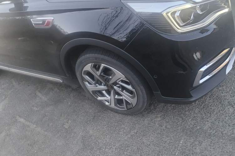 Used Hongqi HS7 2022 3.0T Automatic All-Wheel Drive Smart Connect Flagship Edition 7 Seats Right Front Wheel Hub