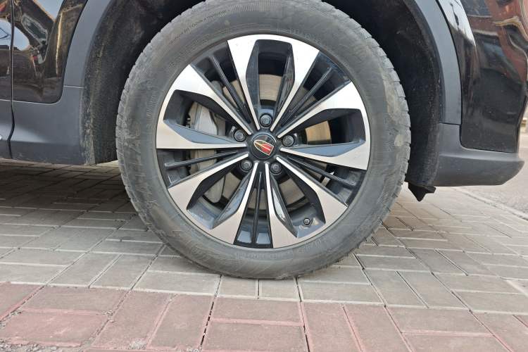 Used Hongqi HS7 2022 3.0T Automatic All-Wheel Drive Smart Connect Flagship Edition 7 Seats Right Front Wheel Hub