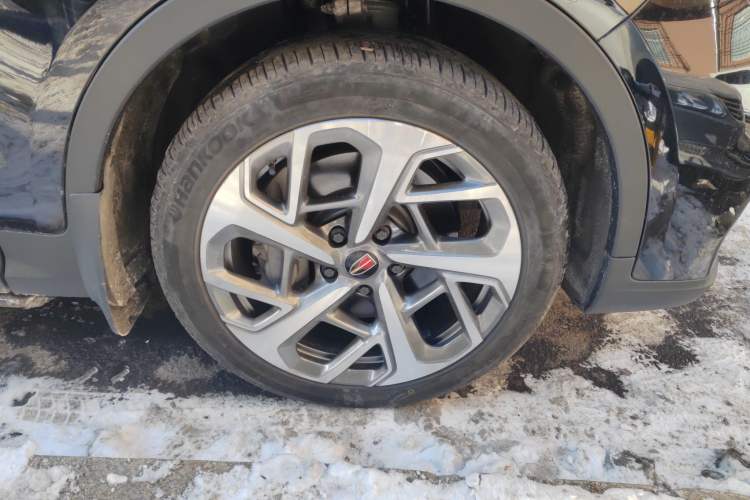 Used Hongqi HS7 2022 3.0T Automatic All-Wheel Drive ZhiLian QiChang Edition 5 Seats Right Front Wheel Hub