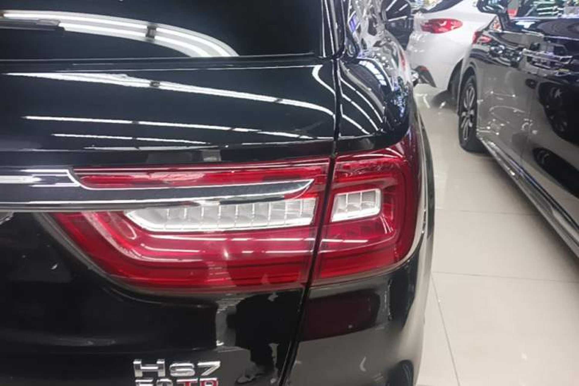 Used Hongqi HS7 2022 3.0T Automatic All-Wheel Drive Smart Connect Flagship Edition 7 Seats Right Rear Taillight
