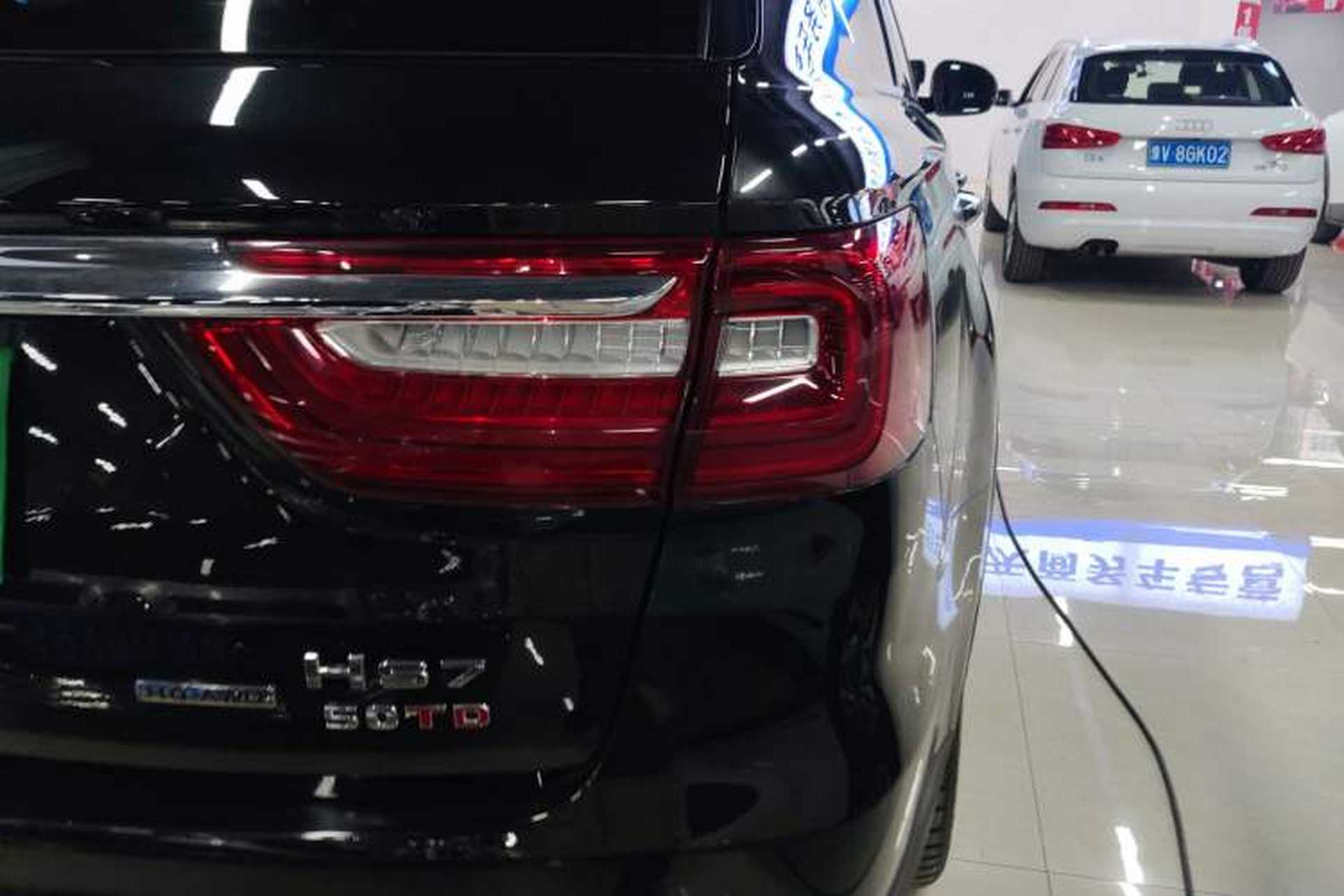 Used Hongqi HS7 2022 3.0T Automatic All-Wheel Drive ZhiLian Flagship Edition Five Seats Right Rear Taillight