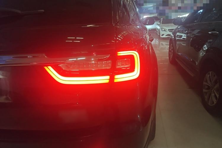 Used Hongqi HS7 2022 2.0T DCT Two-Wheel Drive Smart Connect Flagship Edition Five Seats Right Rear Taillight