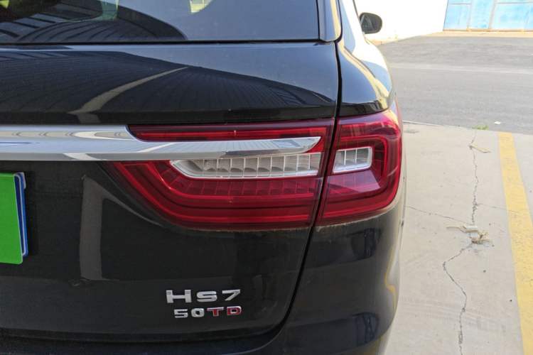 Used Hongqi HS7 2022 3.0T Automatic All-Wheel Drive ZhiLian Flagship Edition Five Seats Right Rear Taillight