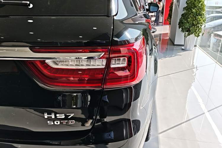 Used Hongqi HS7 2022 3.0T Automatic All-Wheel Drive ZhiLian Flagship Edition Five Seats Right Rear Taillight