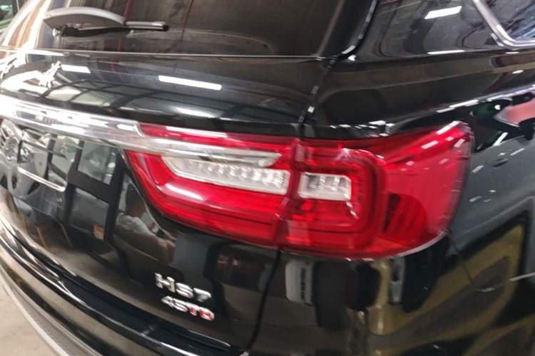 Used Hongqi HS7 2022 2.0T DCT Two-Wheel Drive Smart Connect Flagship Edition Seven Seats Right Rear Taillight