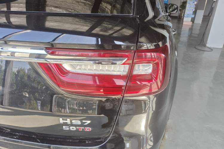 Used Hongqi HS7 2022 3.0T Automatic All-Wheel Drive ZhiLian Flagship Edition Five Seats Right Rear Taillight