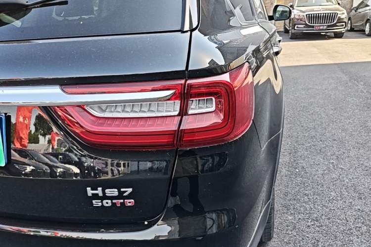 Used Hongqi HS7 2022 3.0T Automatic All-Wheel Drive ZhiLian Flagship Edition Five Seats Right Rear Taillight