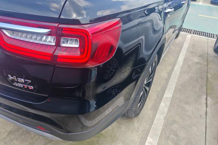 Used Hongqi HS7 2022 2.0T DCT Two-Wheel Drive Smart Connect Flagship Edition Five Seats Right Rear Taillight