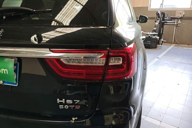 Used Hongqi HS7 2022 3.0T Automatic All-Wheel Drive ZhiLian Flagship Edition Five Seats Right Rear Taillight