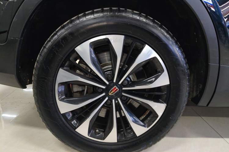 Used Hongqi HS7 2022 3.0T Automatic All-Wheel Drive ZhiLian Flagship Edition Five Seats Right Rear Wheel Hub