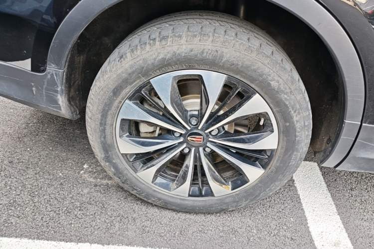 Used Hongqi HS7 2022 3.0T Automatic All-Wheel Drive ZhiLian Flagship Edition Five Seats Right Rear Wheel Hub