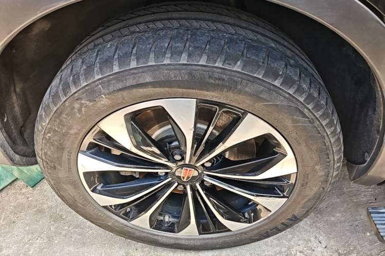 Used Hongqi HS7 2022 3.0T Automatic All-Wheel Drive ZhiLian Flagship Edition Five Seats Right Rear Wheel Hub