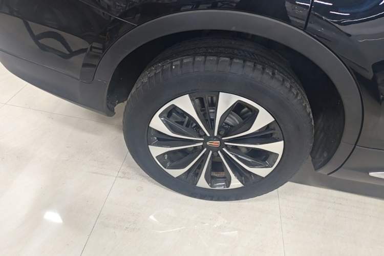 Used Hongqi HS7 2022 3.0T Automatic All-Wheel Drive ZhiLian Flagship Edition Five Seats Right Rear Wheel Hub