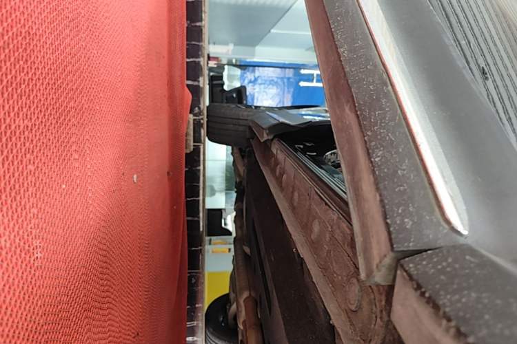Used Hongqi HS7 2022 2.0T DCT Two-Wheel Drive Smart Connect Flagship Edition Seven Seats Right Side Sill