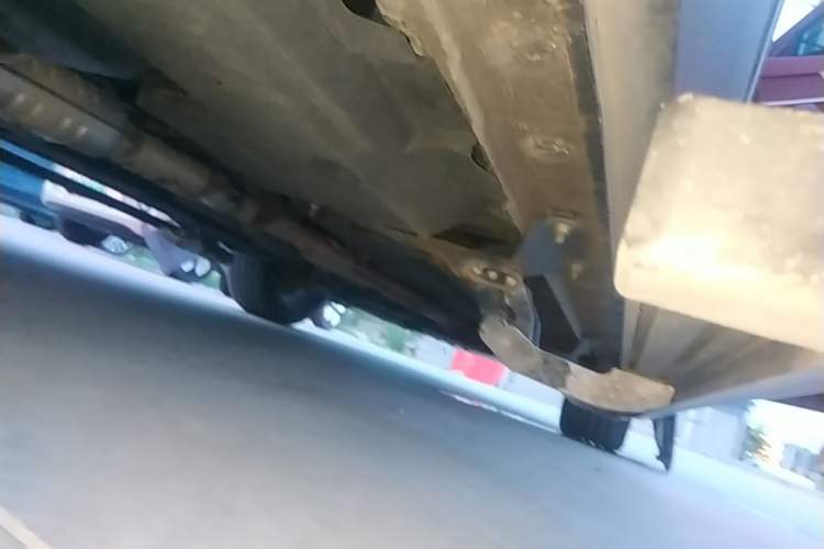 Used Hongqi HS7 2022 2.0T DCT Two-Wheel Drive Smart Connect Flagship Edition Seven Seats Right Side Sill