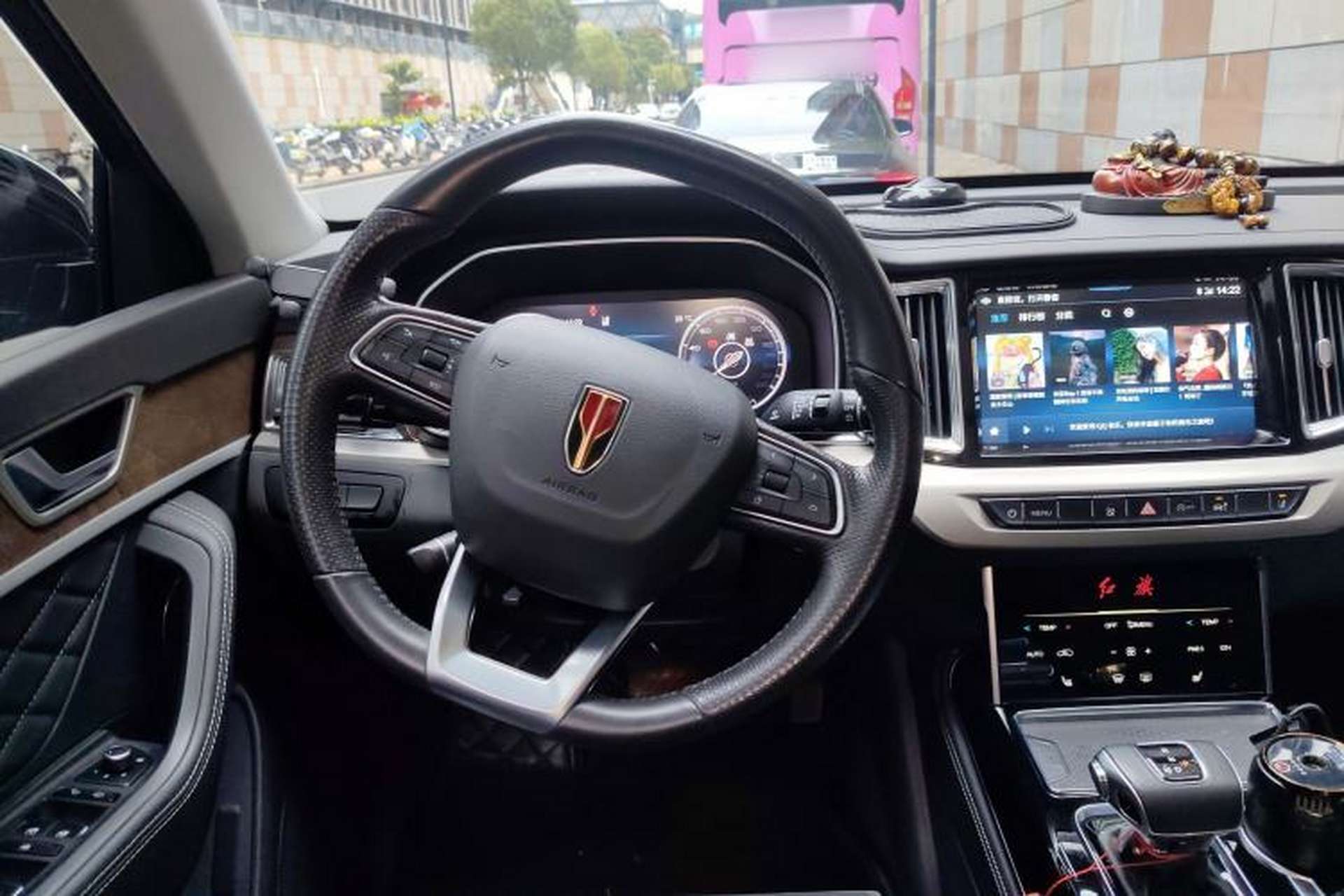Used Hongqi HS7 2022 2.0T DCT Two-Wheel Drive Smart Connect Flagship Edition Five Seats Steering Wheel