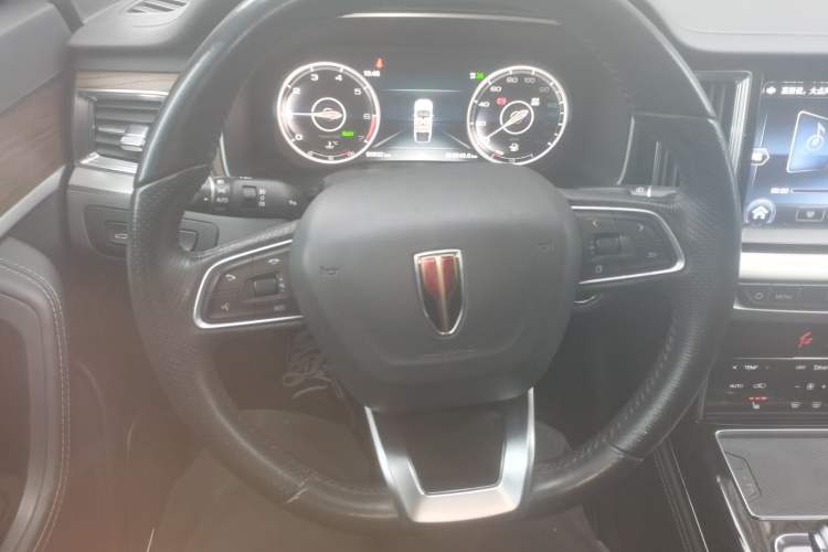 Used Hongqi HS7 2022 2.0T DCT Two-Wheel Drive Smart Connect Flagship Edition Seven Seats Steering Wheel