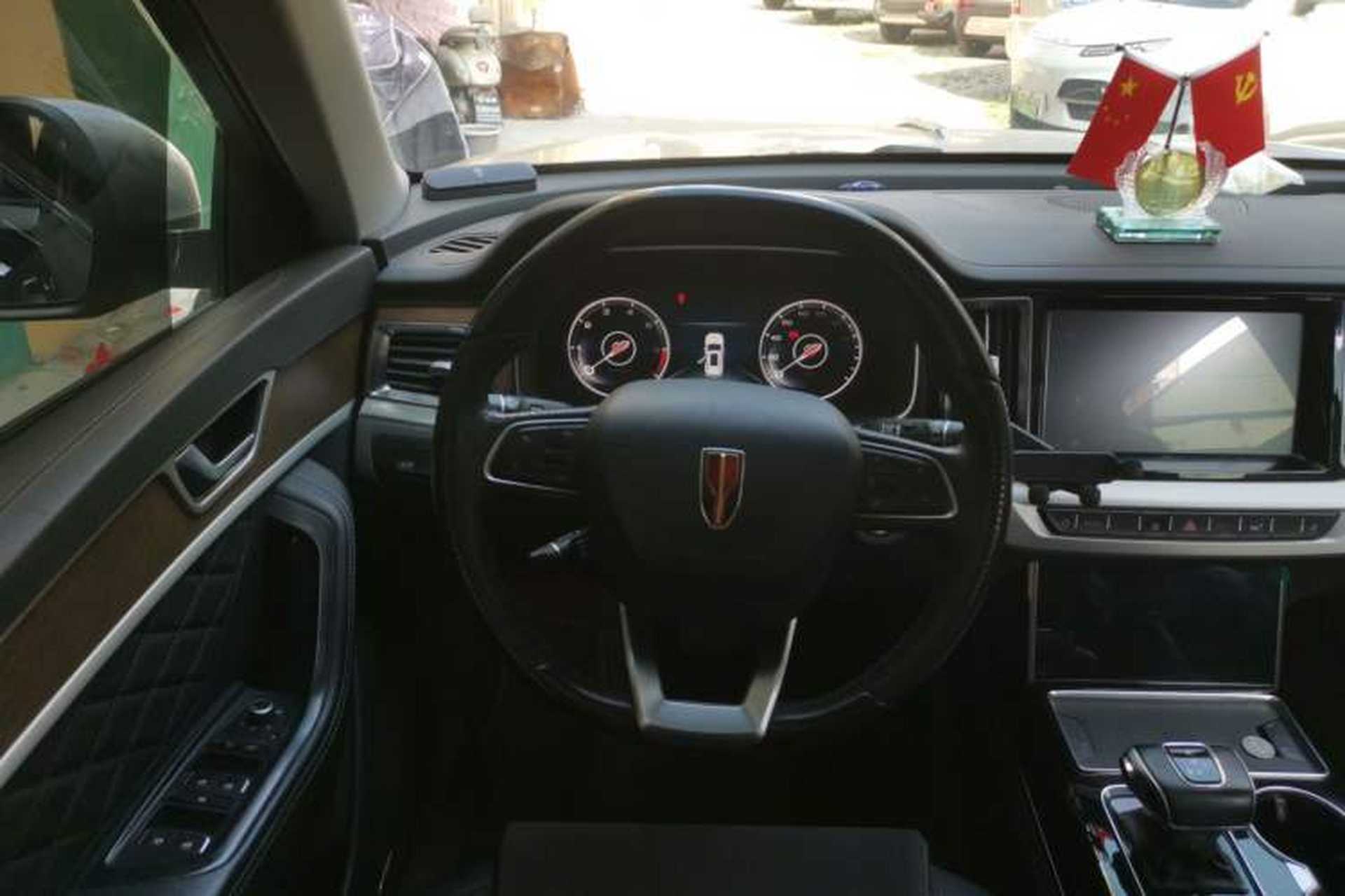 Used Hongqi HS7 2022 2.0T DCT Two-Wheel Drive Smart Connect Flagship Edition Five Seats Steering Wheel