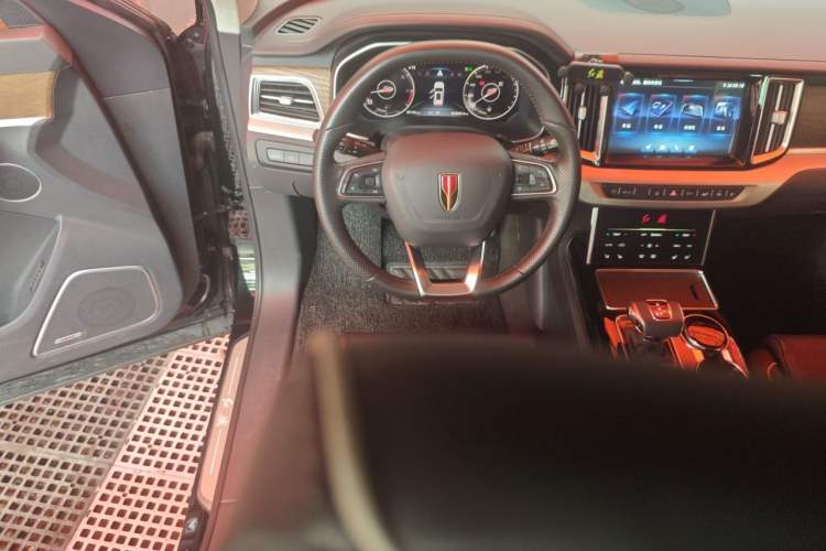 Used Hongqi HS7 2022 3.0T Automatic All-Wheel Drive ZhiLian QiChang Edition 5 Seats Steering Wheel