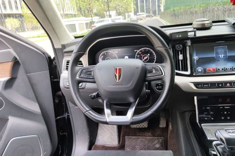 Used Hongqi HS7 2022 2.0T DCT Two-Wheel Drive Smart Connect Flagship Edition 7 Seats Steering Wheel