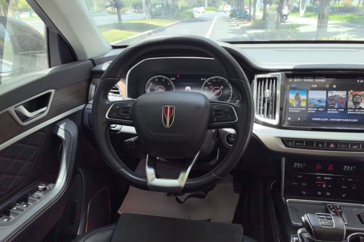 Used Hongqi HS7 2022 2.0T DCT Two-Wheel Drive Smart Connect Flagship Edition Seven Seats Steering Wheel