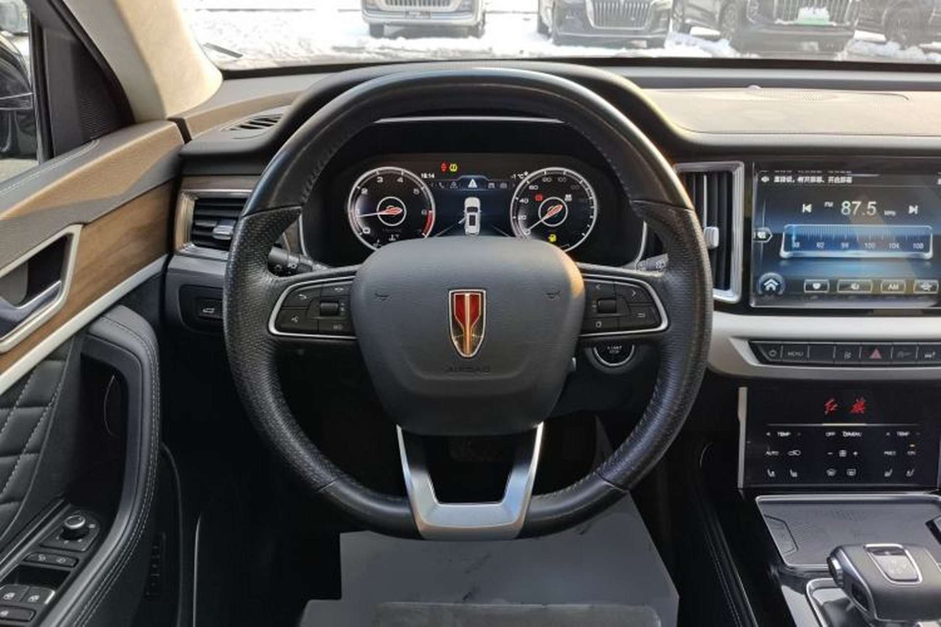 Used Hongqi HS7 2022 3.0T Automatic All-Wheel Drive ZhiLian Flagship Edition Five Seats Steering Wheel