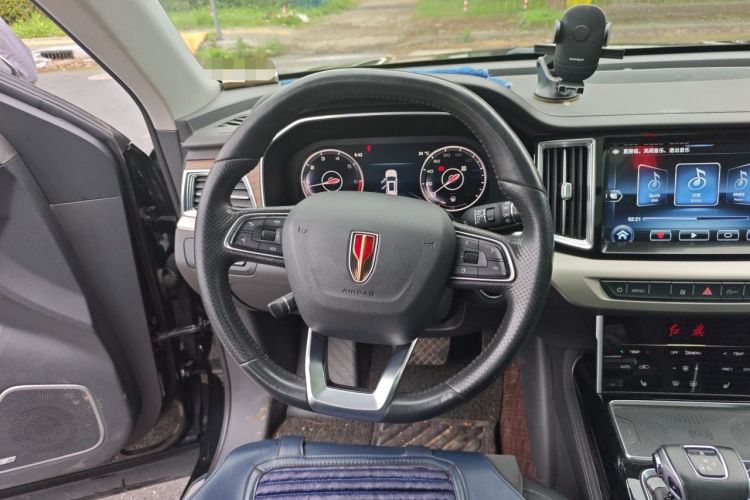 Used Hongqi HS7 2022 2.0T DCT Two-Wheel Drive Smart Connect Flagship Edition Five Seats Steering Wheel