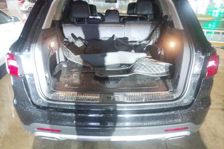 Used Hongqi HS7 2022 2.0T DCT Two-Wheel Drive Smart Connect Flagship Edition Seven Seats Trunk