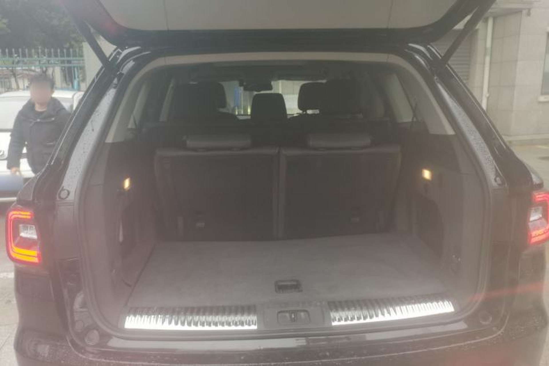 Used Hongqi HS7 2022 2.0T DCT Two-Wheel Drive Smart Connect Flagship Edition Seven Seats Trunk