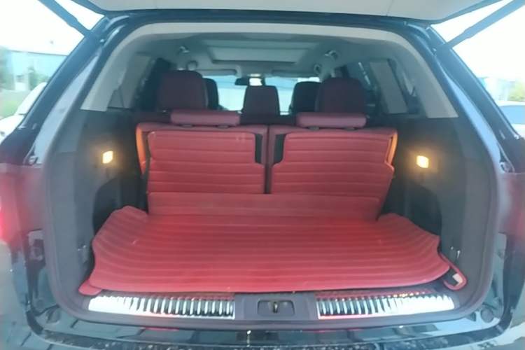 Used Hongqi HS7 2022 2.0T DCT Two-Wheel Drive Smart Connect Flagship Edition Seven Seats Trunk