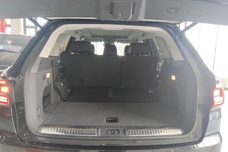 Used Hongqi HS7 2022 3.0T Automatic All-Wheel Drive Smart Connect Flagship Edition 7 Seats Trunk