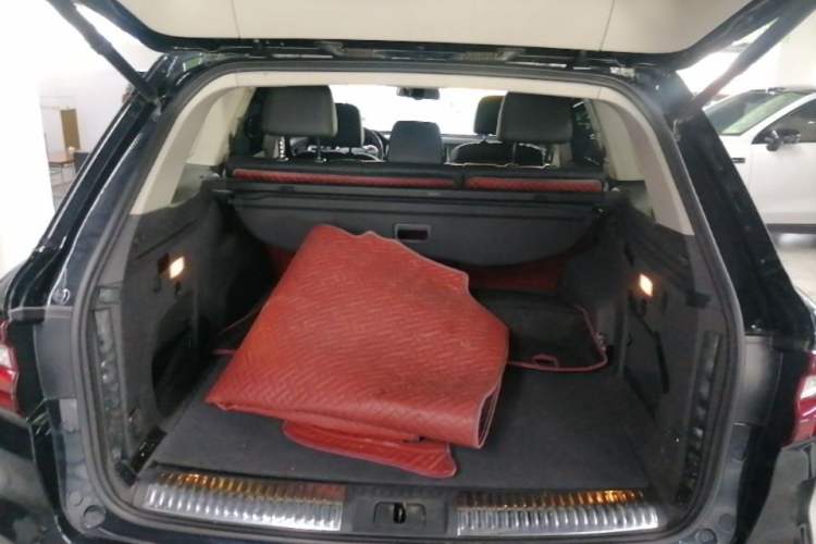 Used Hongqi HS7 2022 2.0T DCT Two-Wheel Drive Smart Connect Flagship Edition Five Seats Trunk