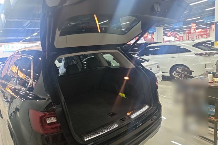 Used Hongqi HS7 2022 3.0T Automatic All-Wheel Drive ZhiLian Flagship Edition Five Seats Trunk