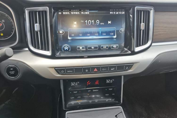 Used Hongqi HS7 2022 3.0T Automatic All-Wheel Drive ZhiLian Flagship Edition Five Seats Audio And AC Panel
