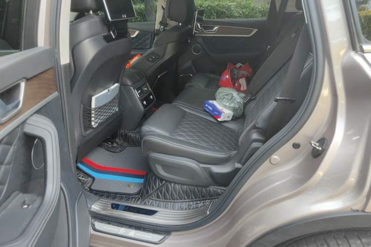 Used Hongqi HS7 2022 3.0T Automatic All-Wheel Drive Smart Connect Flagship Edition 7 Seats Left Rear Seat