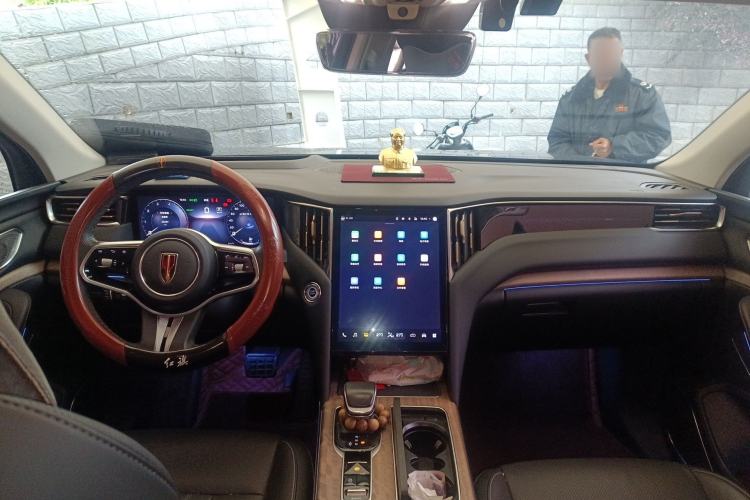 Used Hongqi HS7 2023 2.0T Automatic All-Wheel Drive Flagship Edition 7 Seats Center Console