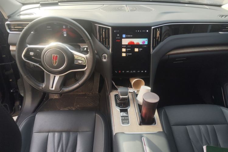Used Hongqi HS7 2023 2.0T Automatic All-Wheel Drive Flagship Edition Six Seats Center Console