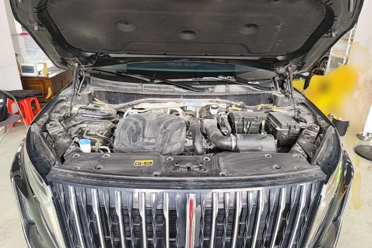 Used Hongqi HS7 2023 2.0T Automatic All-Wheel Drive Flagship Edition Six Seats Engine Bay