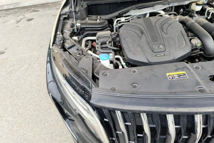 Used Hongqi HS7 2023 2.0T Automatic All-Wheel Drive Flagship Edition Six Seats Engine Bay Right