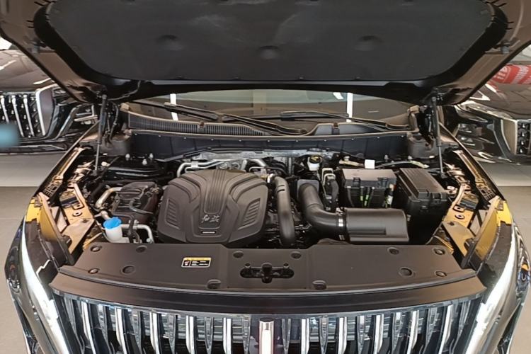 Used Hongqi HS7 2023 2.0T Automatic All-Wheel Drive Flagship Edition Six Seats Engine Bay