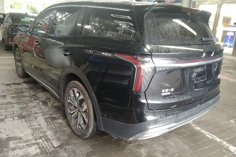 Used Hongqi HS7 2023 2.0T Automatic All-Wheel Drive Flagship Edition Six Seats Exterior 2