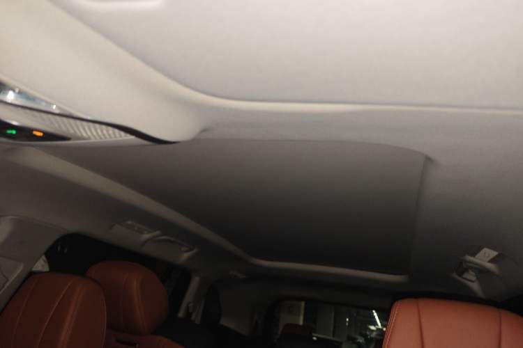 Used Hongqi HS7 2023 2.0T Automatic All-Wheel Drive Flagship Edition 7 Seats Headliner