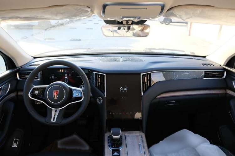 Used Hongqi HS7 2023 2.0T Automatic All-Wheel Drive Flagship Edition Six Seats Interior 1