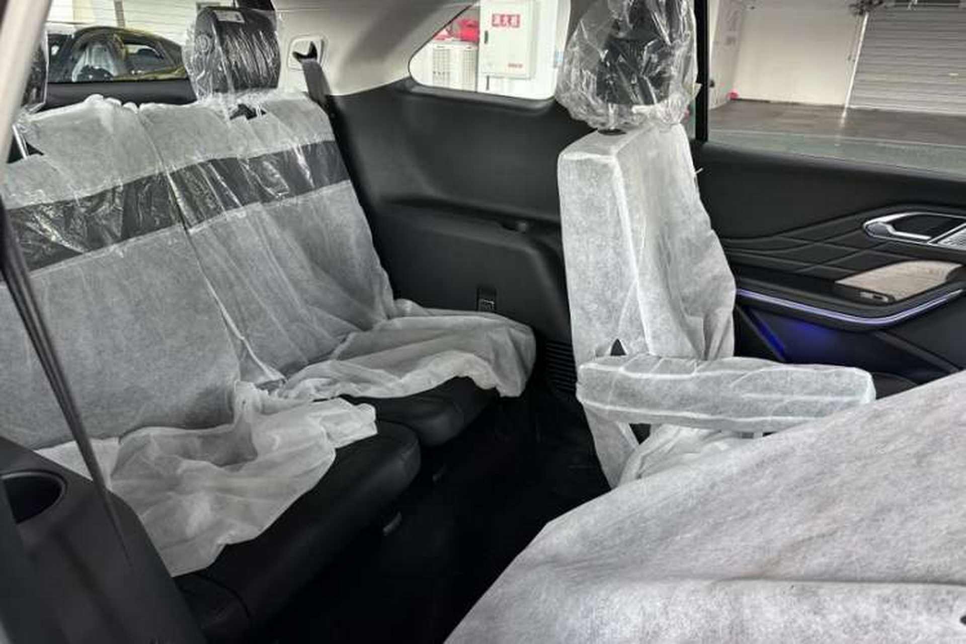 Used Hongqi HS7 2023 2.0T Automatic All-Wheel Drive Flagship Edition Six Seats Interior 12