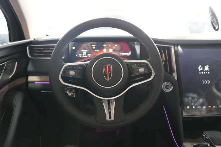 Used Hongqi HS7 2023 2.0T Automatic All-Wheel Drive Flagship Edition Six Seats Interior 2