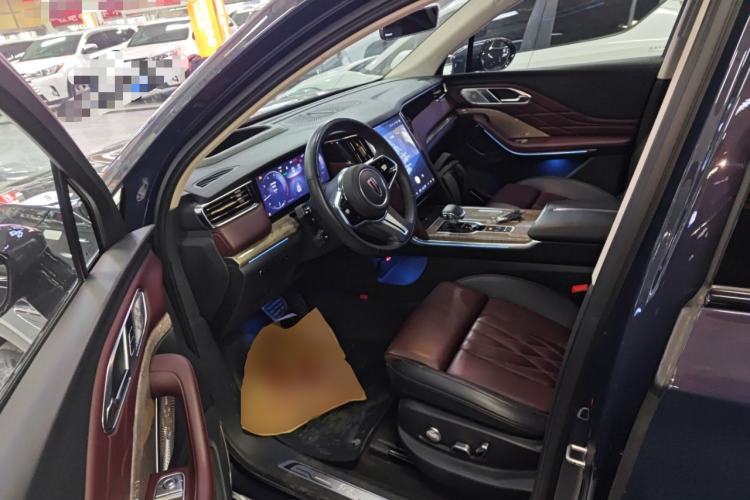 Used Hongqi HS7 2023 2.0T Automatic All-Wheel-Drive Flagship Edition Six Seats Interior 3