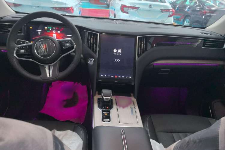 Used Hongqi HS7 2023 2.0T Automatic All-Wheel Drive Flagship Edition Six Seats Interior 3