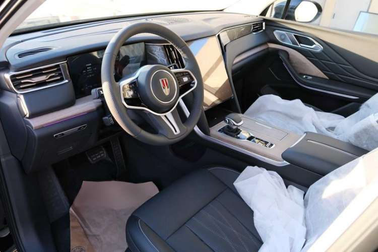 Used Hongqi HS7 2023 2.0T Automatic All-Wheel Drive Flagship Edition Six Seats Interior 4