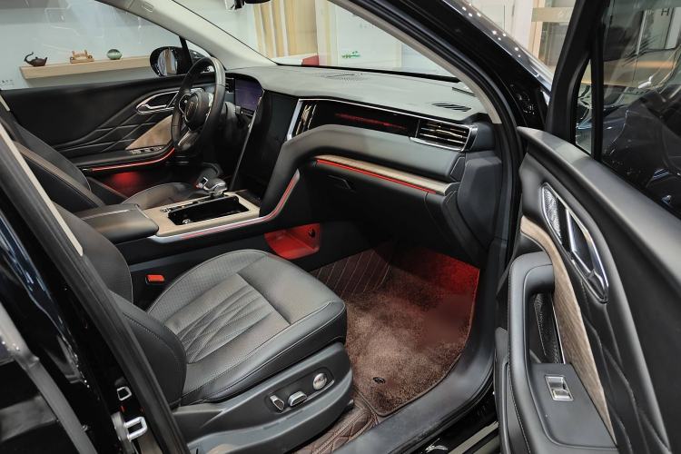 Used Hongqi HS7 2023 2.0T Automatic All-Wheel Drive Flagship Edition Six Seats Interior 8